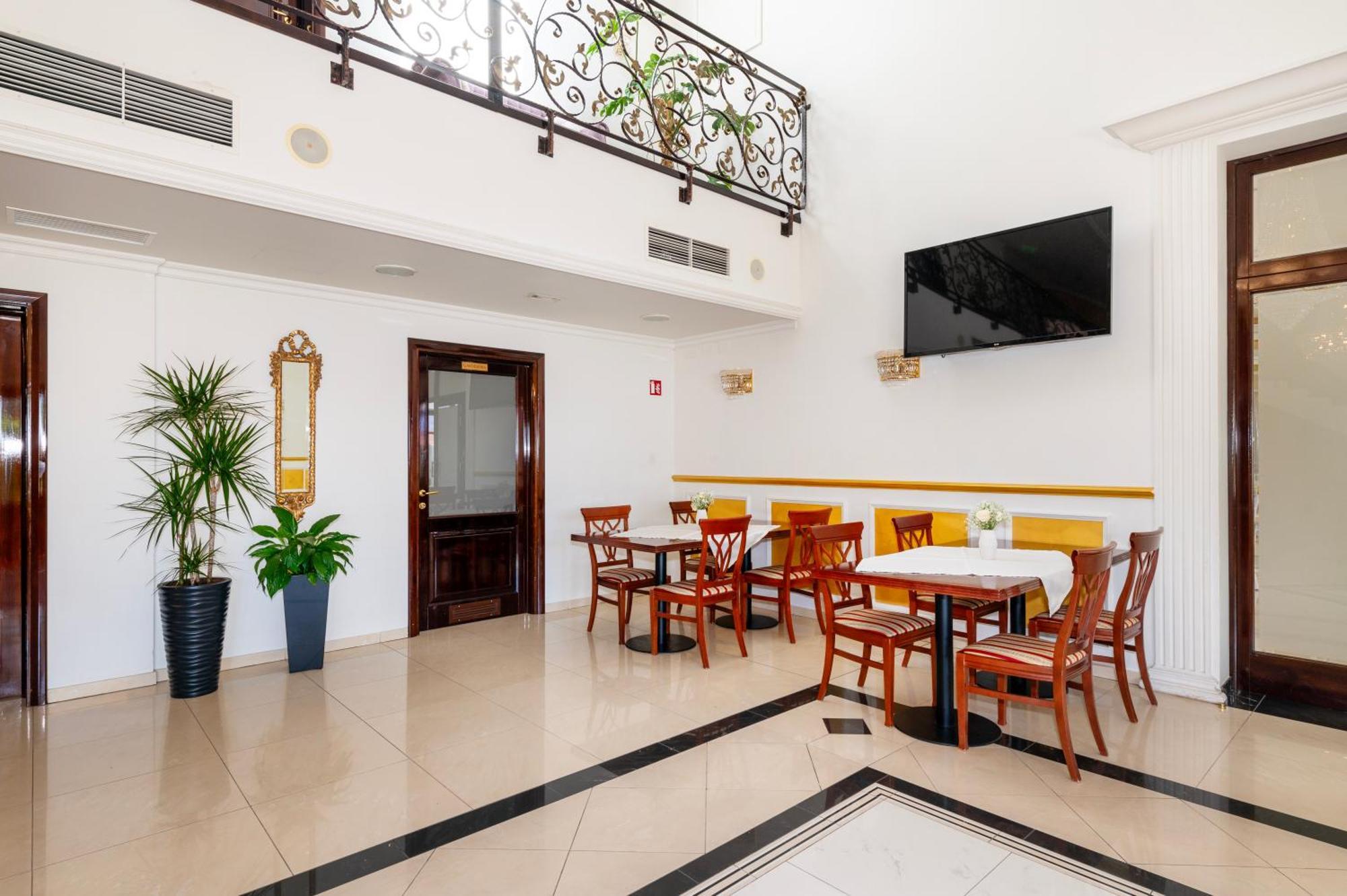 Guest Accommodation Atrium Gulin Lozovac Exteriör bild
